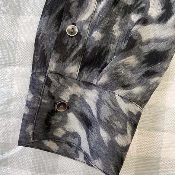 Karherine Barclay blouse tunic sheer animal prints pattern zippers details Large - Picture 10 of 15